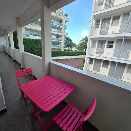 Apartament Face Au Bassin Plein Centre D